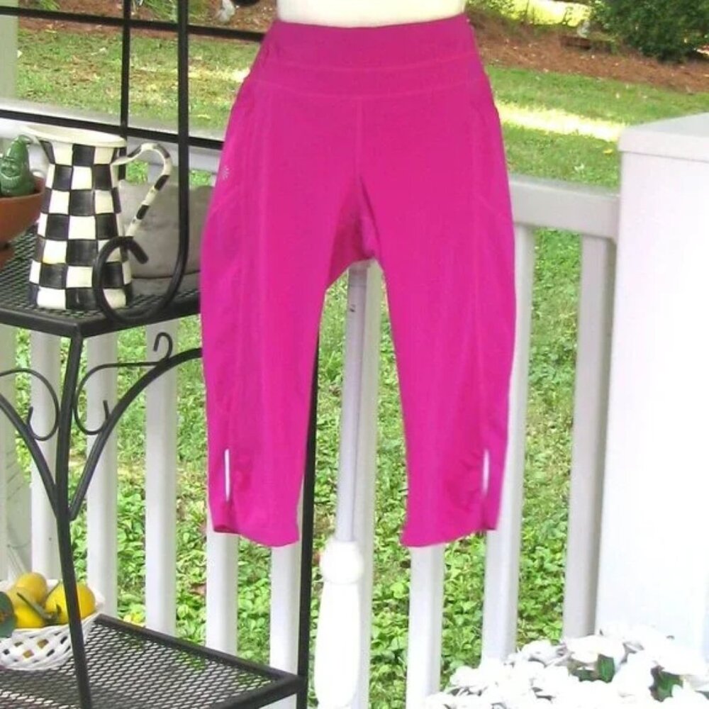 Athleta Chaturanga capri crop leggings has pockets Medium stretch luxury soft - Picture 2 of 5